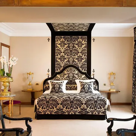 מלון Le Negresco 5*